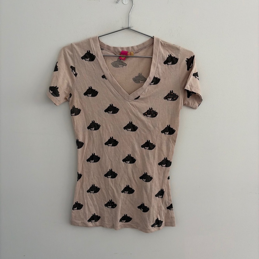 Primp Horse Head Print V-Neck Short Sleeve Tee Tan Brown